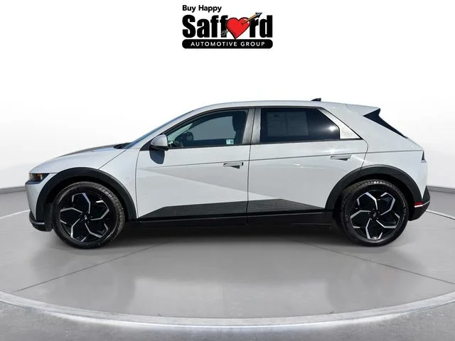 Used 2024 Gray Hyundai SEL image 4