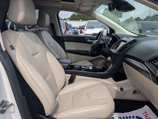 Used 2020 White Ford Titanium image 29
