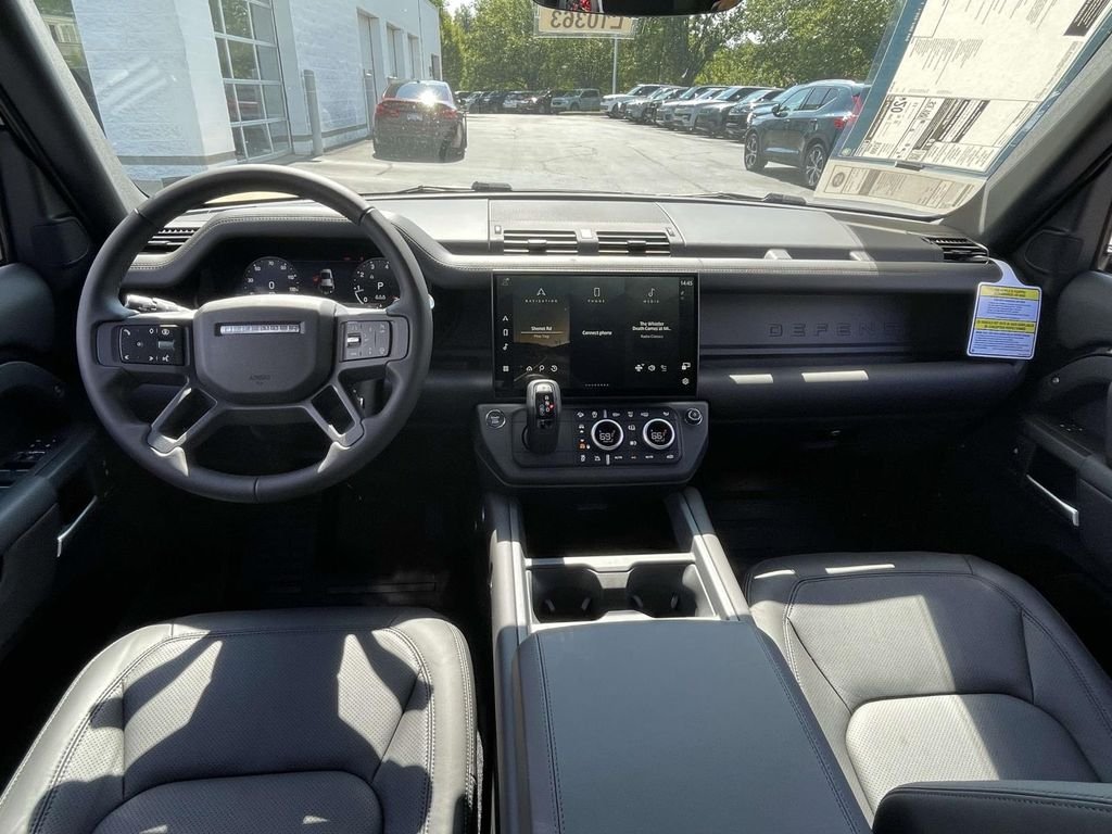 New 2026 Santorini Black Land Rover S image 20