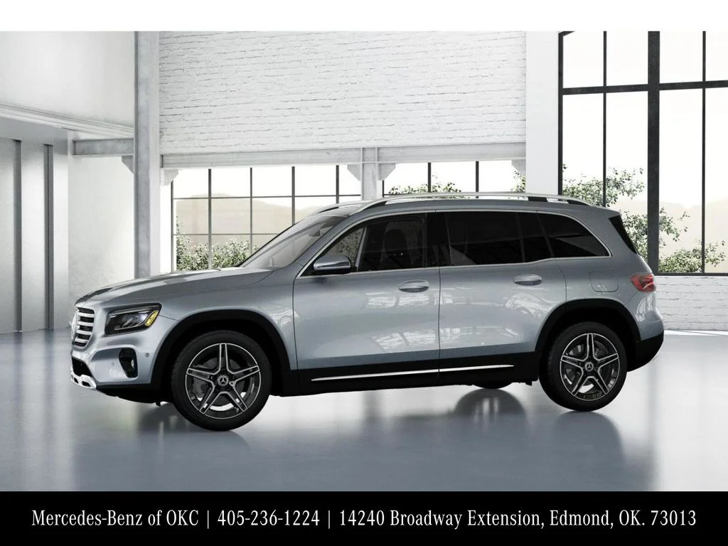 Used 2026 Silver Mercedes-Benz GLB 250 image 36