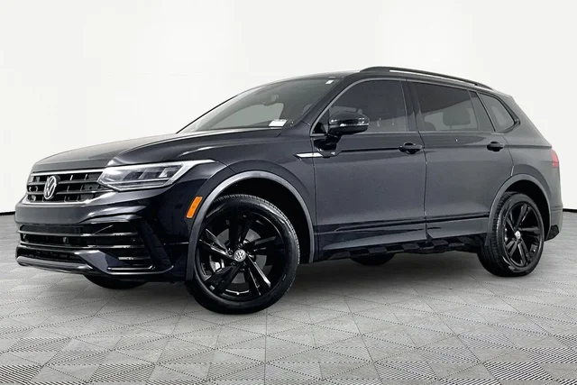 2023 Volkswagen Tiguan 2.0T SE R-Line Black