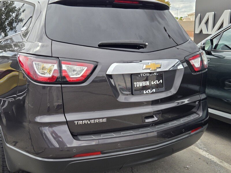 Used 2017 Gray Chevrolet LT image 6