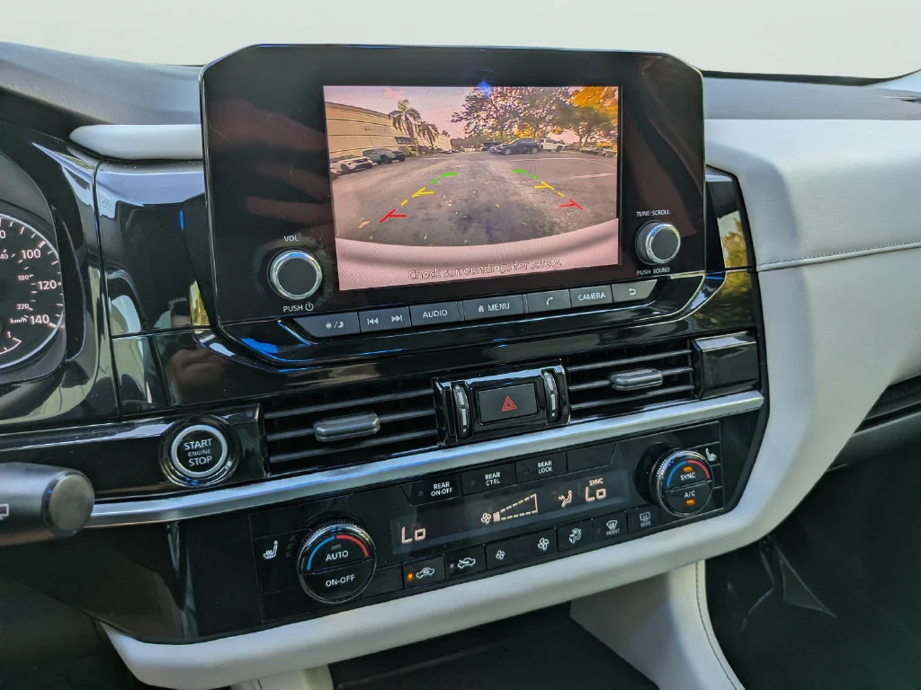 Used 2022 Gray Nissan SV image 24