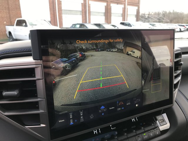 2026 Toyota Tundra Platinum - Photo 16