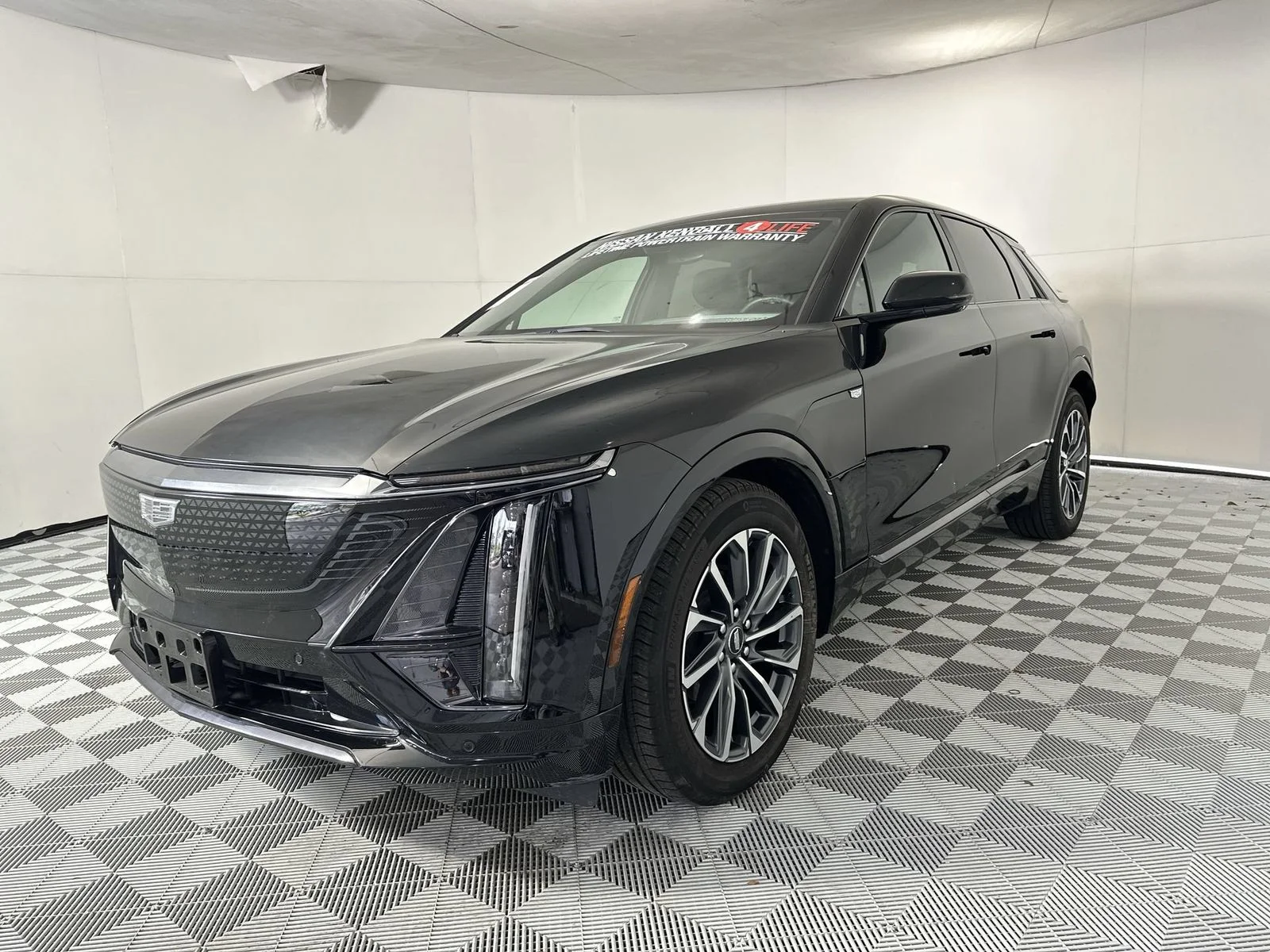 Used 2024 Black Cadillac Sport image 4