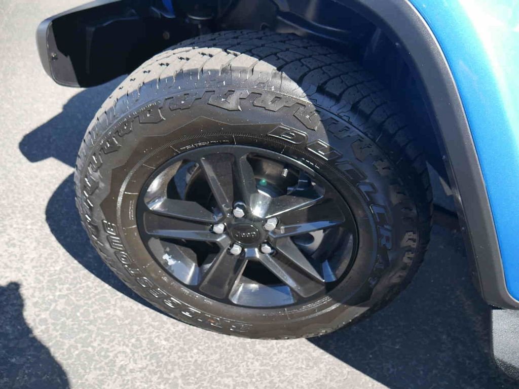 Used 2022 Blue Jeep Unlimited Sahara Altitude image 11