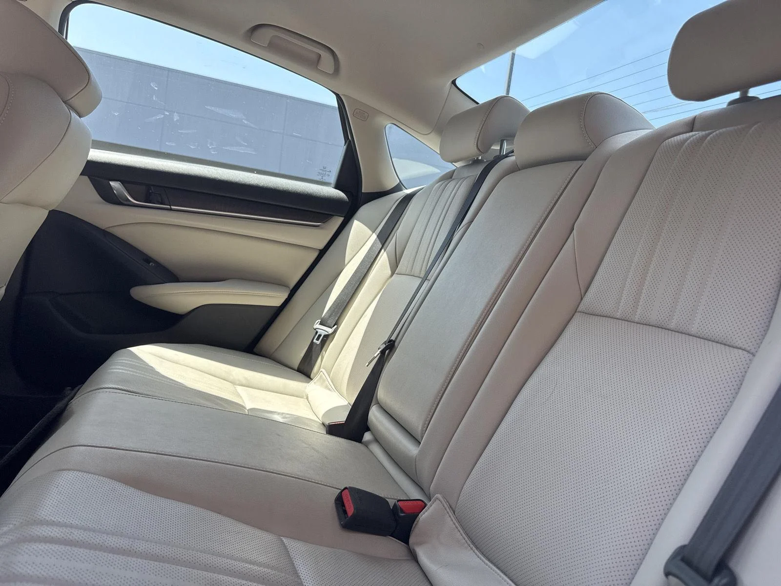 Used 2020 Platinum White Pearl Honda EX-L image 11