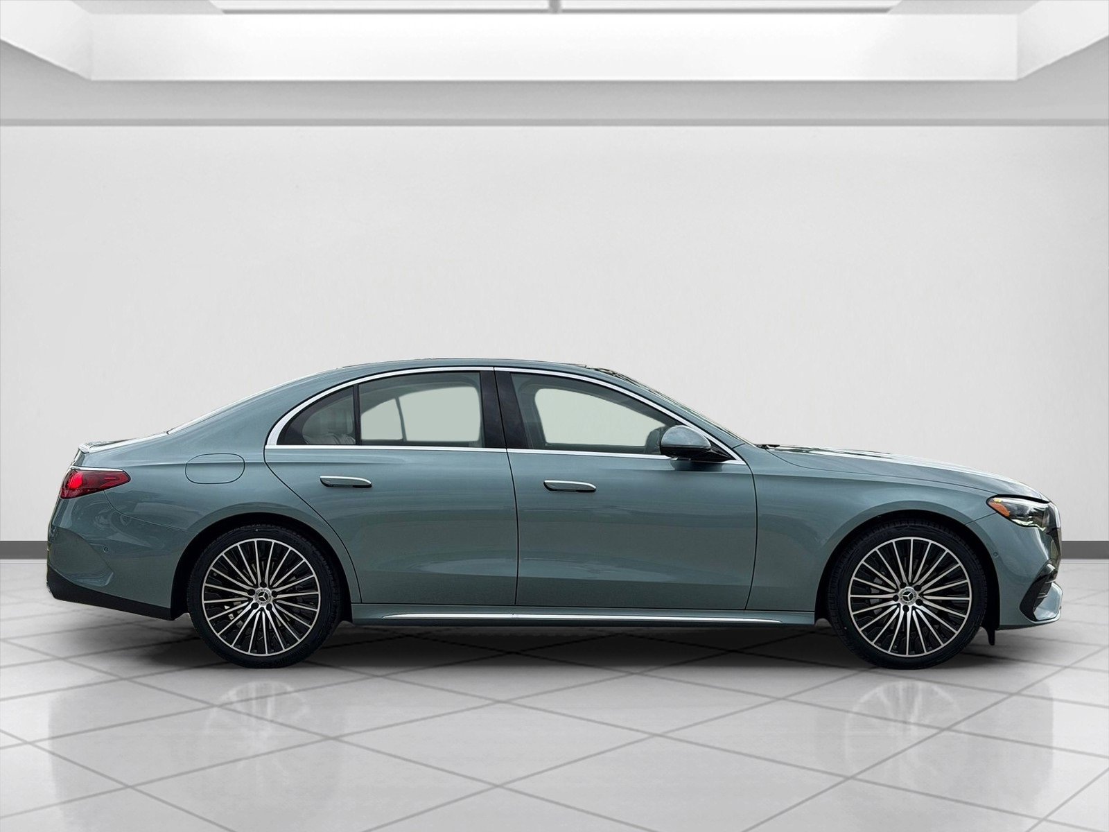 New 2026 Verde Silver Metallic Mercedes-Benz E 350 image 22