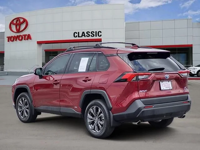 Used 2024 Ruby Flare Pearl Toyota XLE Premium image 4