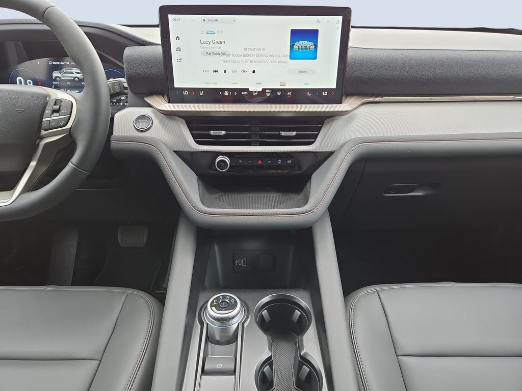 New 2026 Space White Metallic Ford Active image 11