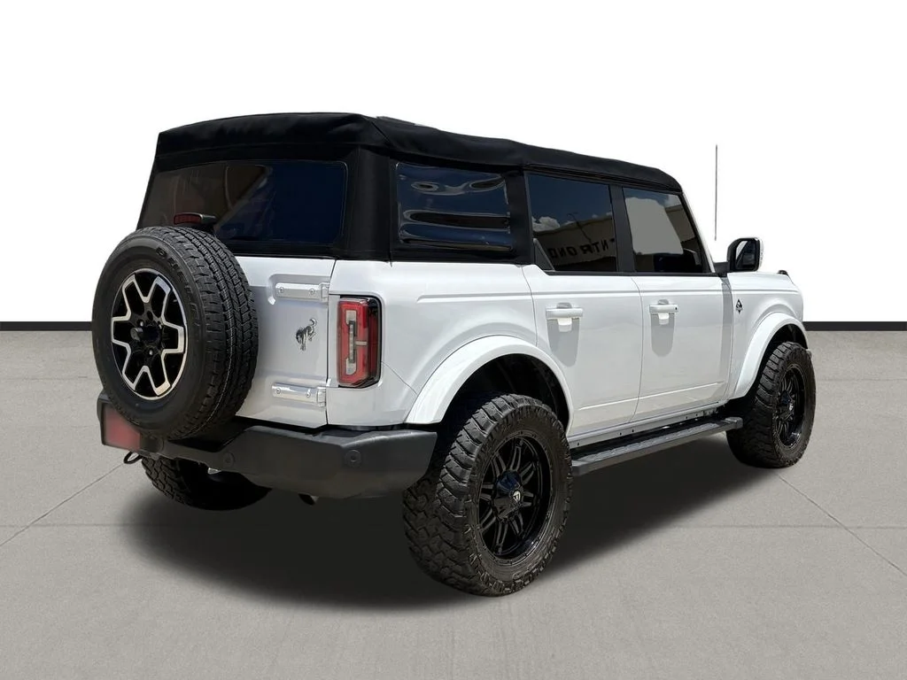 Used 2022 Oxford White Ford Outer Banks image 5