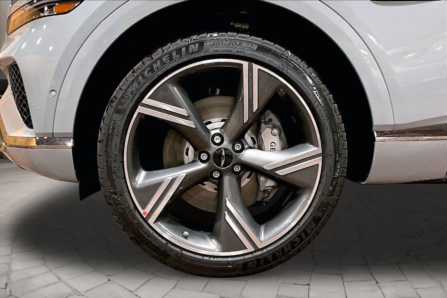 New 2027 Bering Blue Genesis 3.5T PRESTIGE image 15