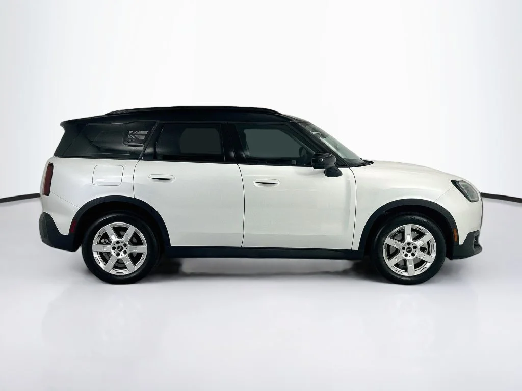 Certified Used 2025 Nanuq White Metallic MINI  image 5