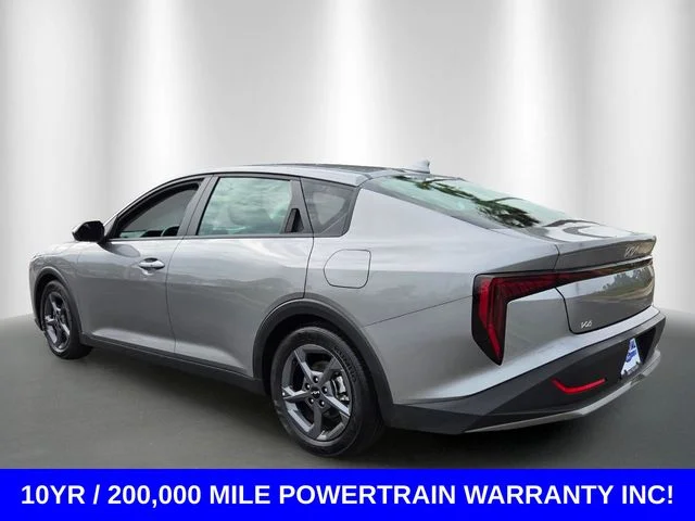 Used 2025 Steel Gray Kia LXS image 3