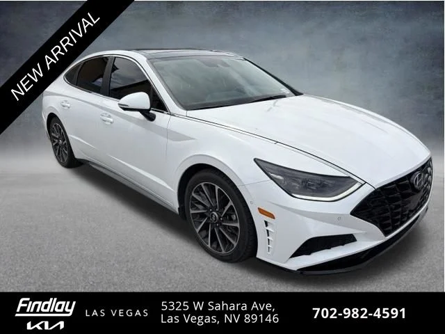Used 2023 White Hyundai Limited image 3