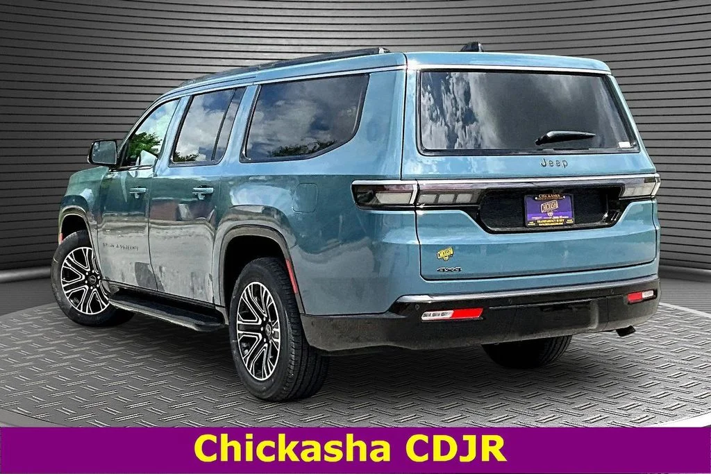 New 2026 Steel Blue Exterior Paint Jeep  image 3