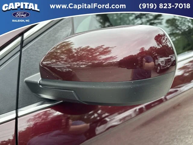 Used 2021 Red Ford SEL image 12