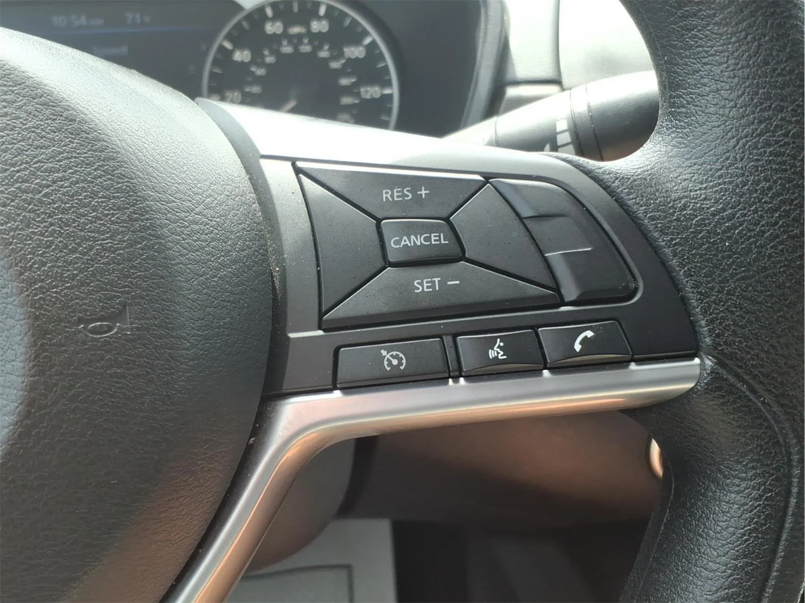 Used 2025 Super Black Nissan SV image 20