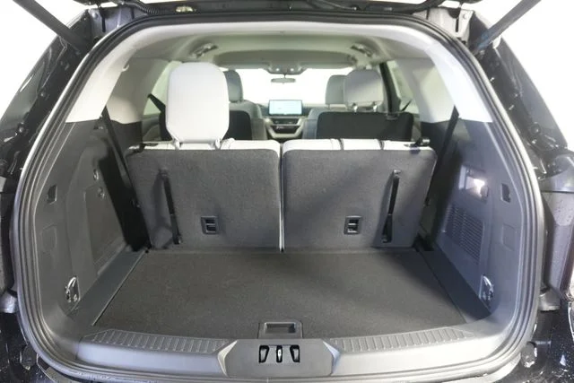 New 2026 Agate Black Metallic Ford Active image 28