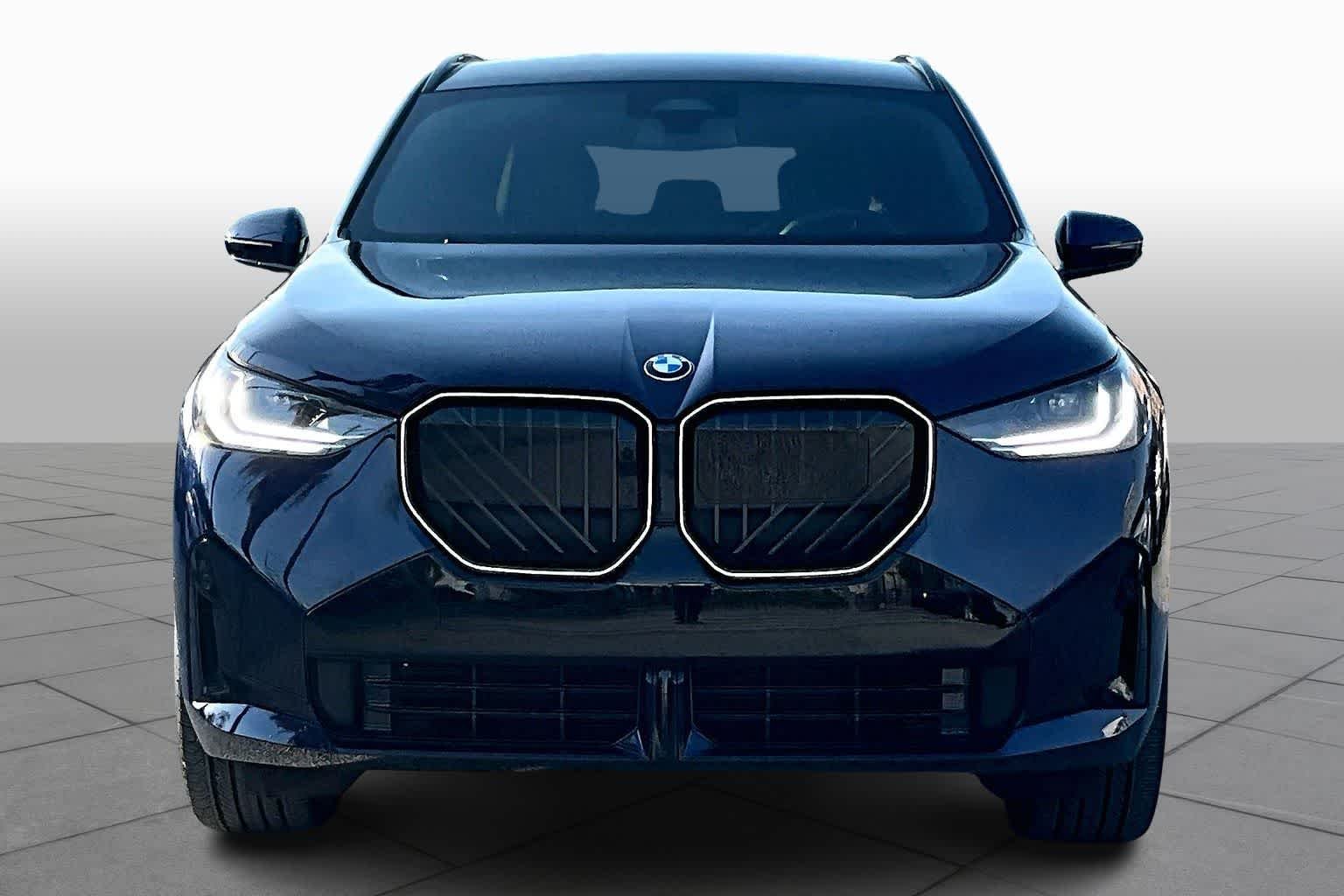 New 2026 Tanzanite Blue II Metallic BMW 30 xDrive image 3