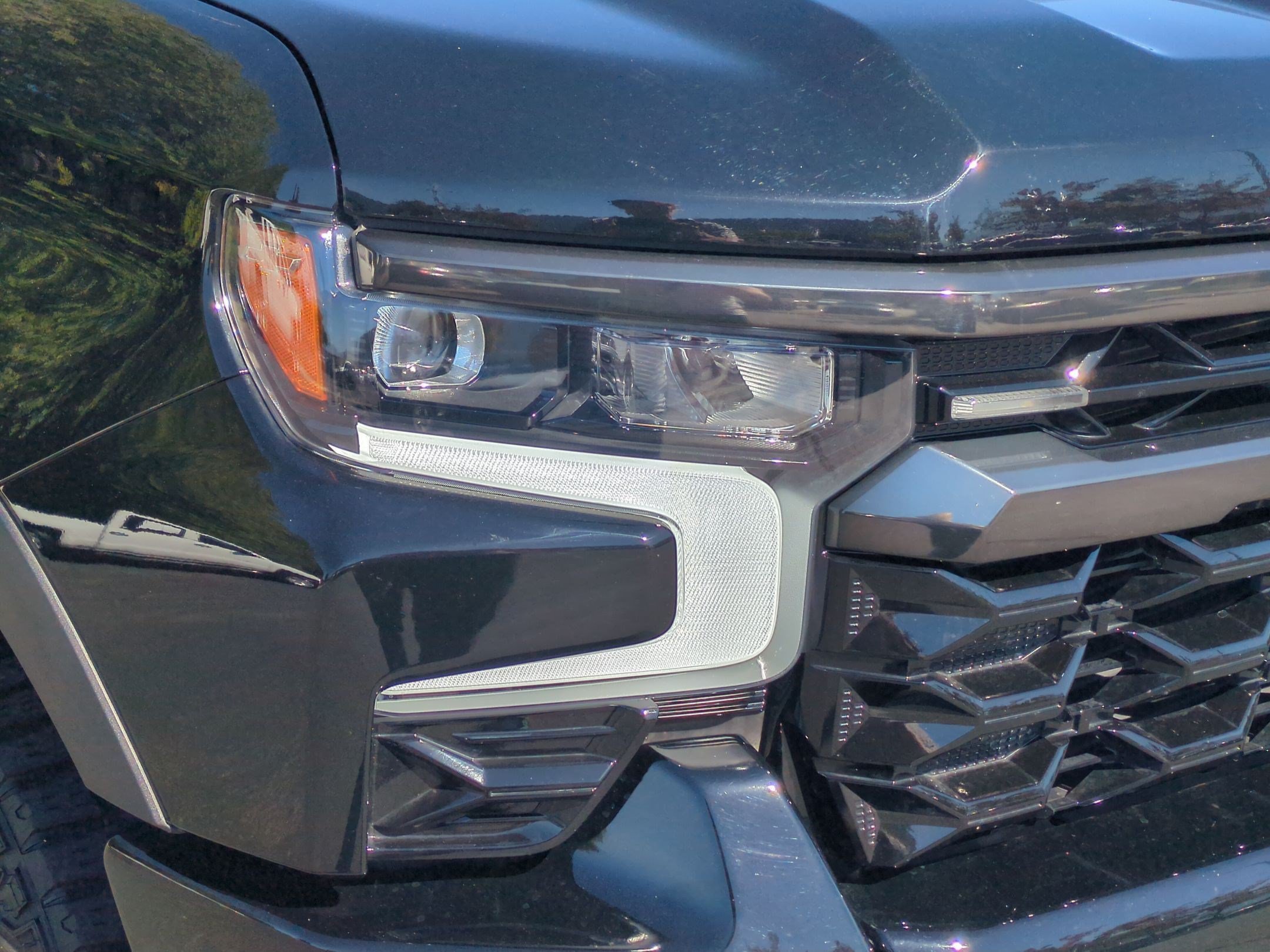 2025 Chevrolet Silverado 1500 ZR2 - Photo 11