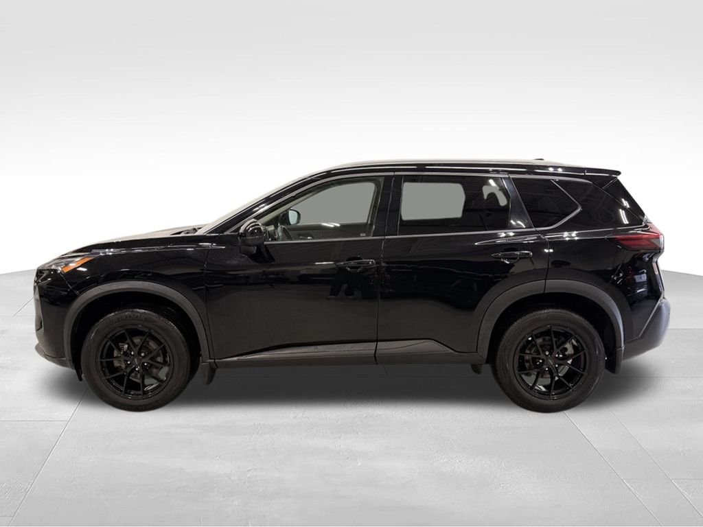 Used 2021 Nissan Rogue SV with VIN 5N1AT3BB2MC716961 for sale in Golden Valley, Minnesota