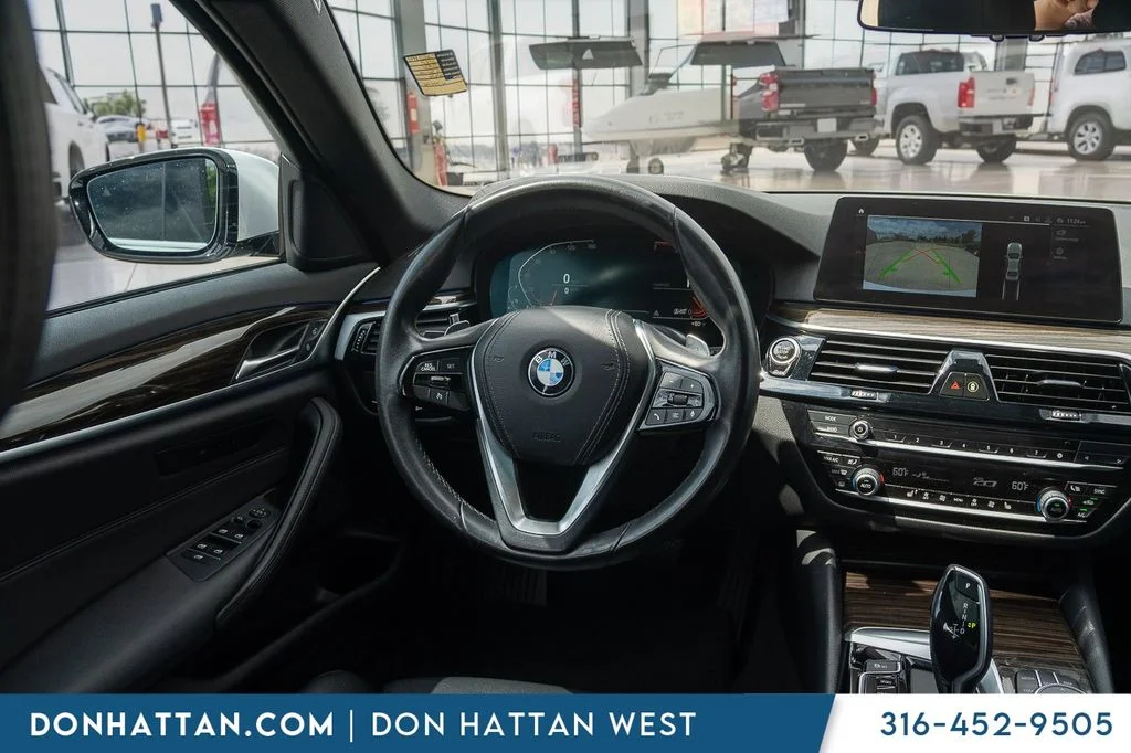 Used 2020 White BMW 530i image 7