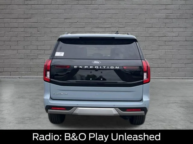 New 2026 Glacier Gray Metallic Tri-Coat Ford Platinum® image 6
