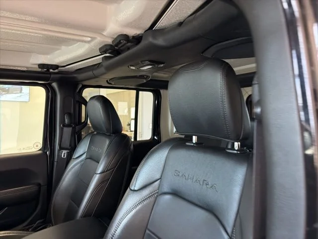 Used 2021 Black Jeep Unlimited Sahara image 14
