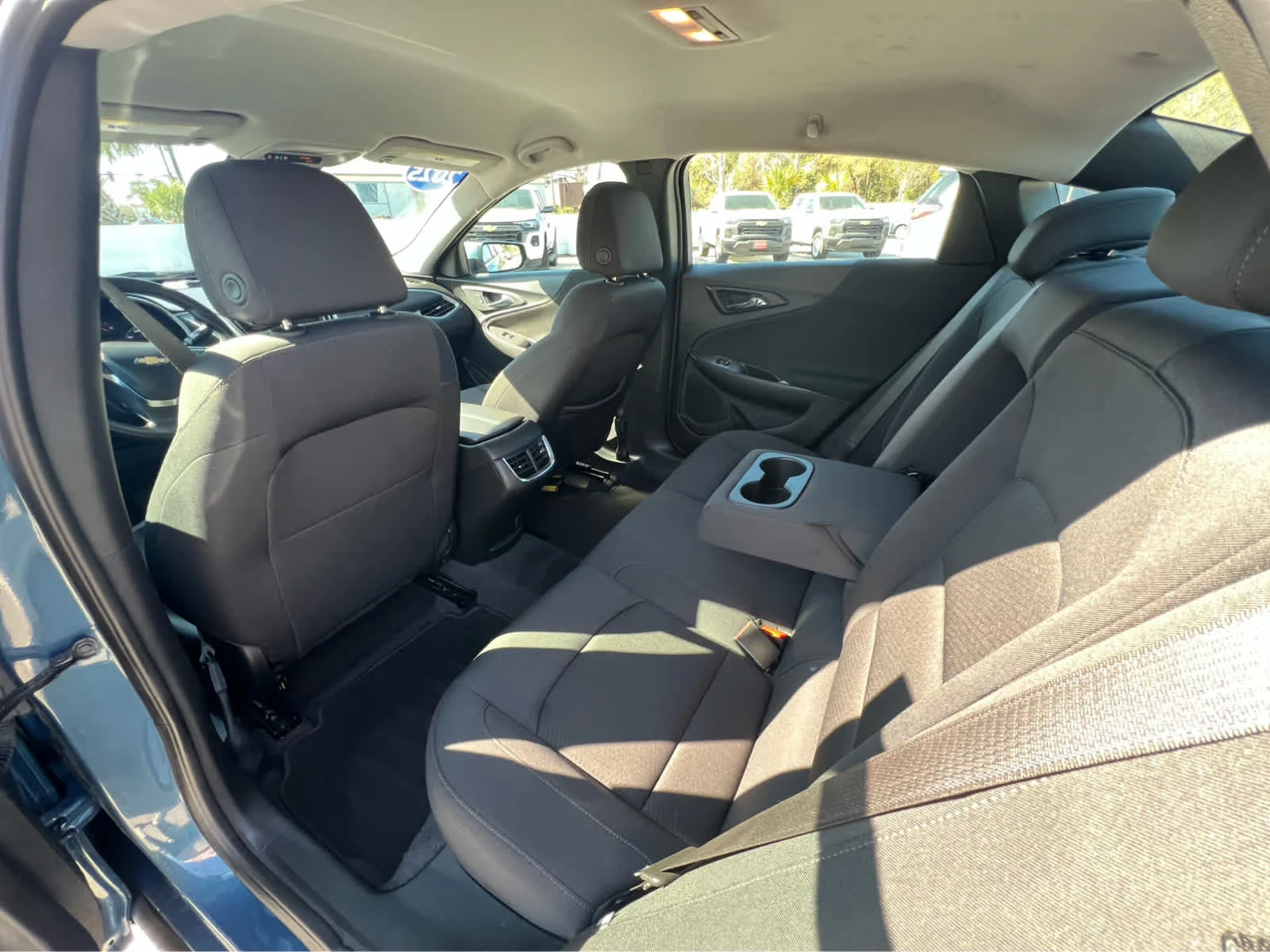 Used 2025 Lakeshore Blue Metallic Chevrolet 1LT image 6