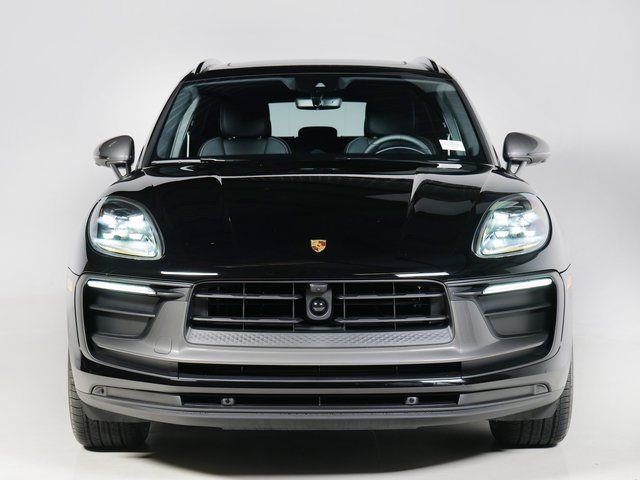 2025 Porsche Macan T - Photo 7
