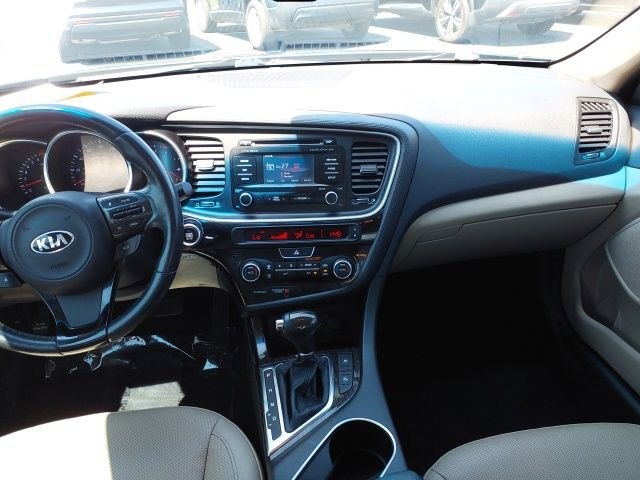 Used 2015 Black Kia EX image 7