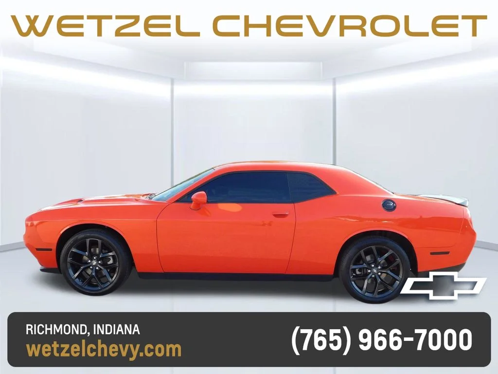 Used 2023 Orange Dodge SXT image 6