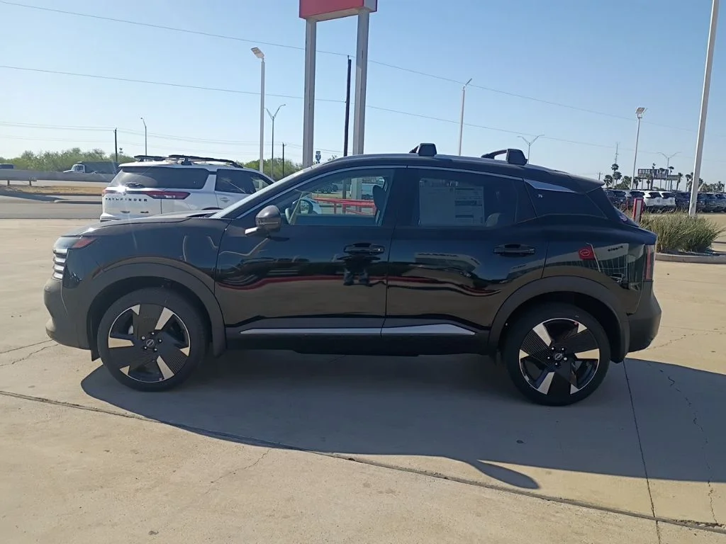 New 2026 Super Black Nissan SR image 4