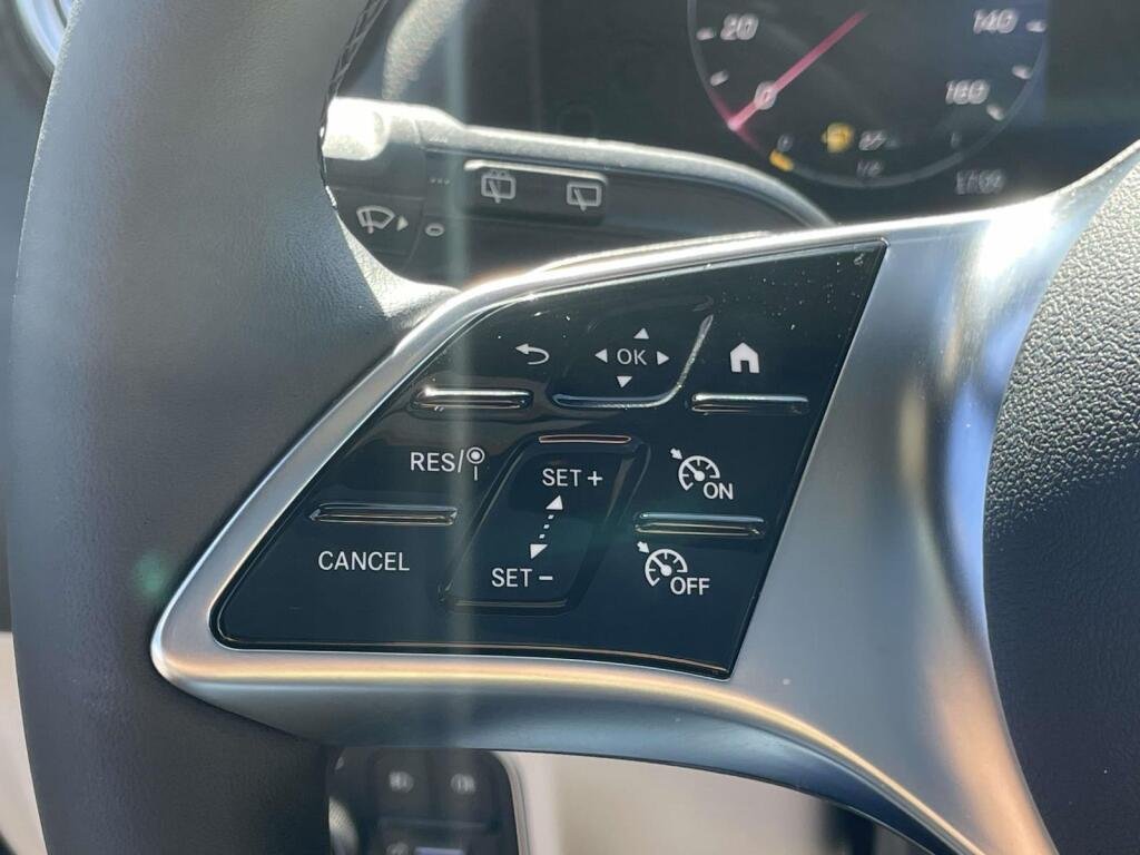 New 2026 Mountain Grey Metallic Mercedes-Benz GLA 250 image 28