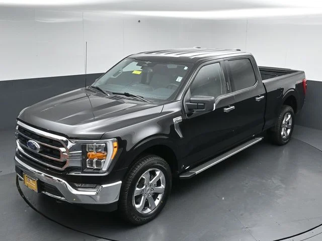 Used 2023 Black Ford XLT image 42