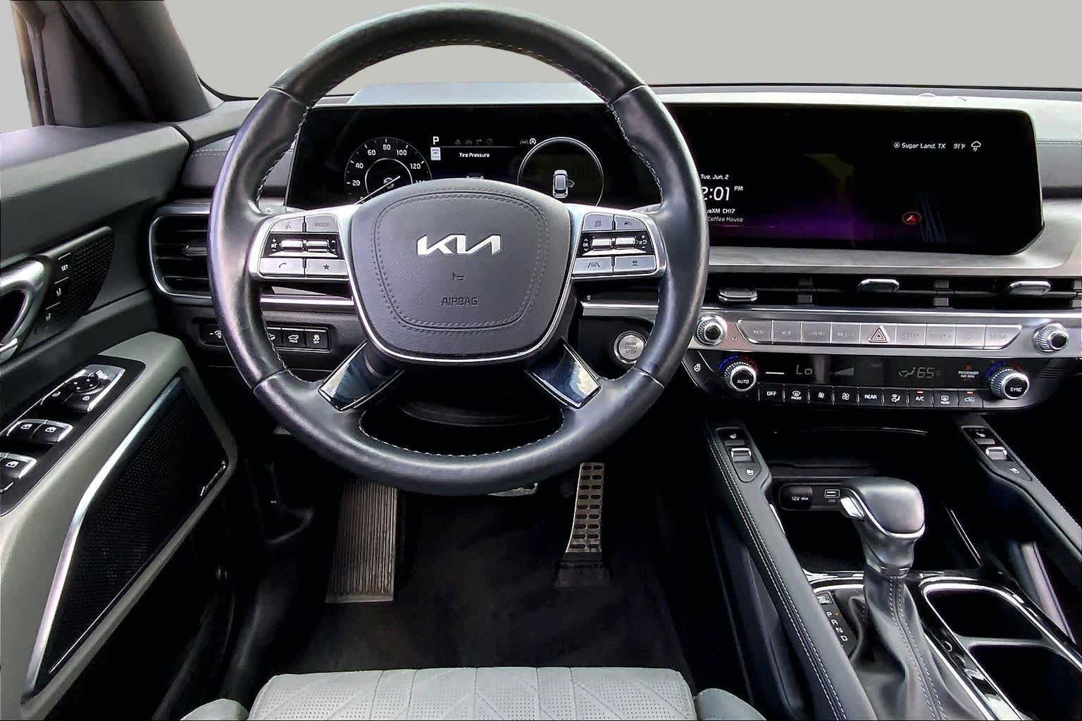 Used 2024 Jungle Green Kia SX X-Line image 6