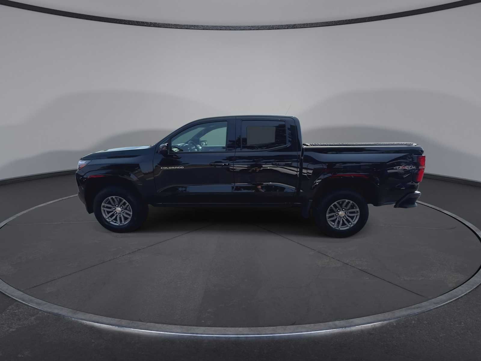 Used 2026 Black Chevrolet 4WD LT image 4