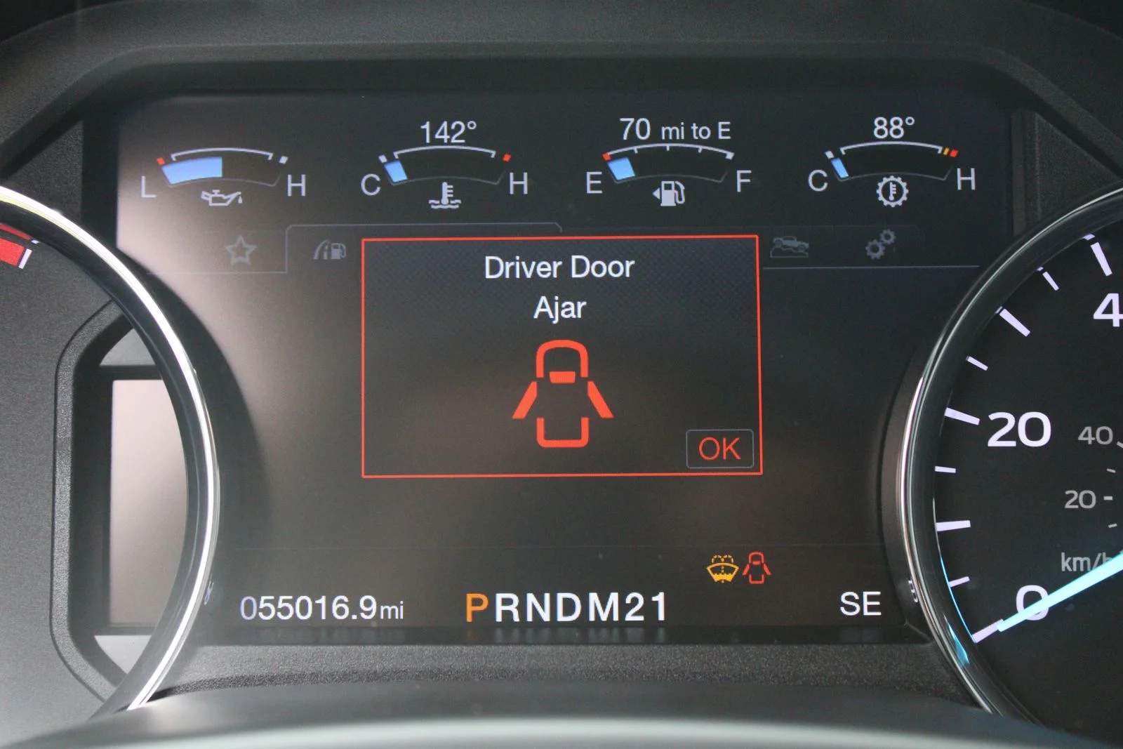 Used 2019 Silver Ford Lariat image 6