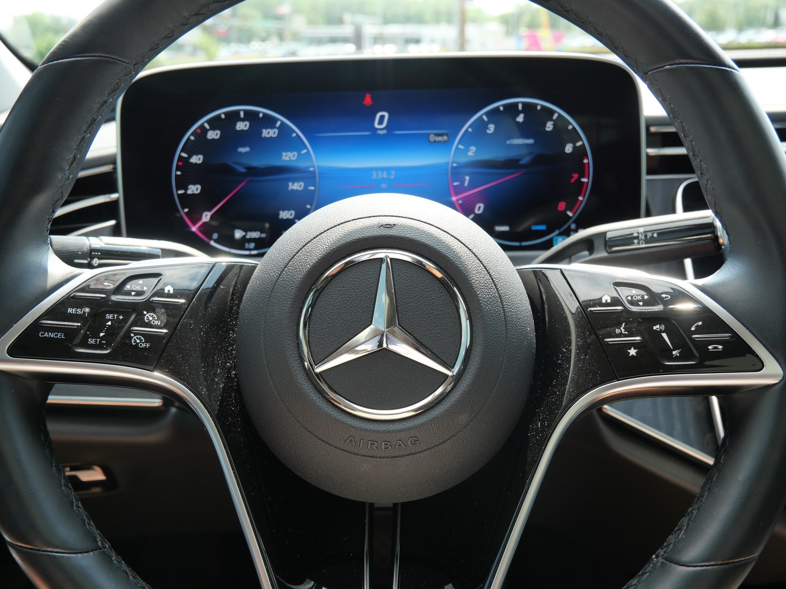 2025 Mercedes-Benz E-Class E350 - Photo 25