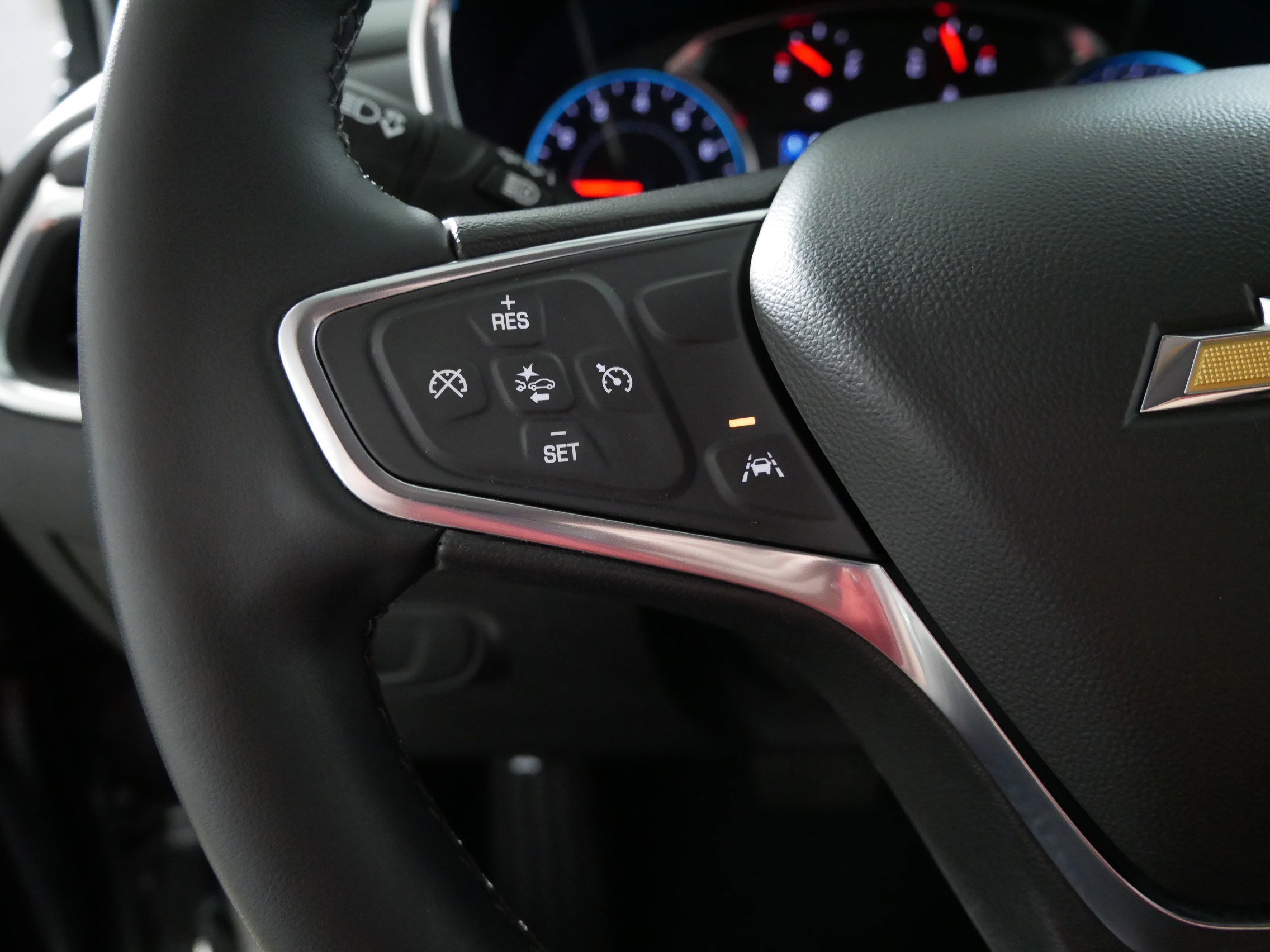 Used 2024 Sterling Gray Metallic Chevrolet LT image 27