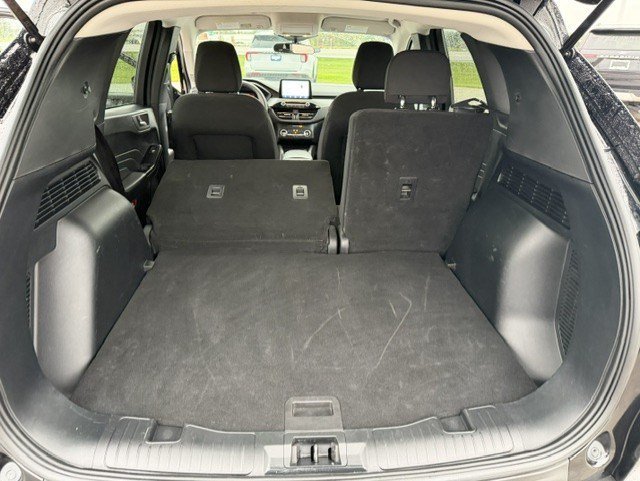 Used 2025 Black Metallic Ford Active image 28