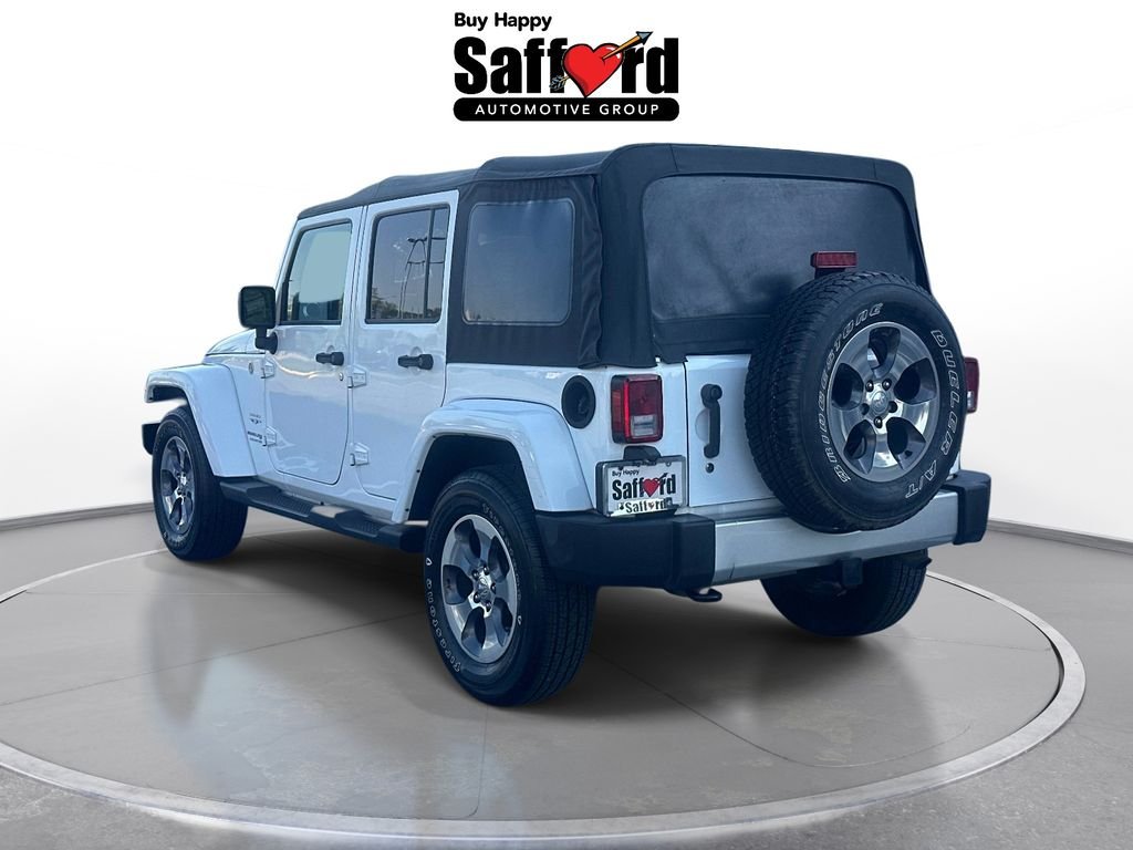 Used 2018 White Jeep Unlimited Sahara image 5