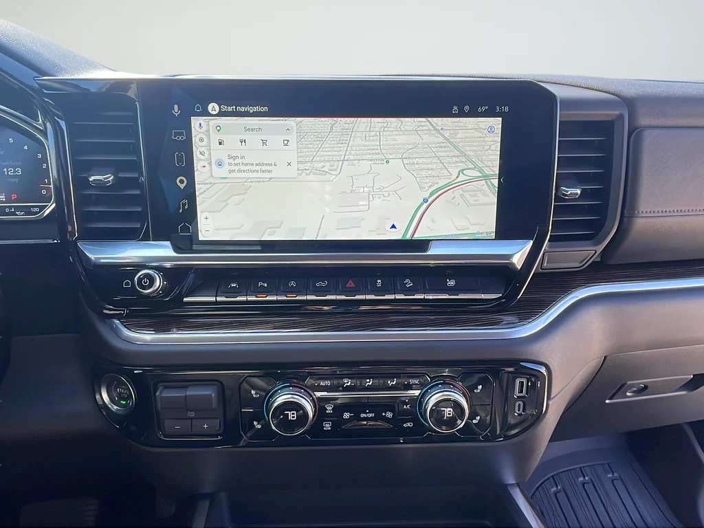 Used 2025 Black GMC Elevation image 18