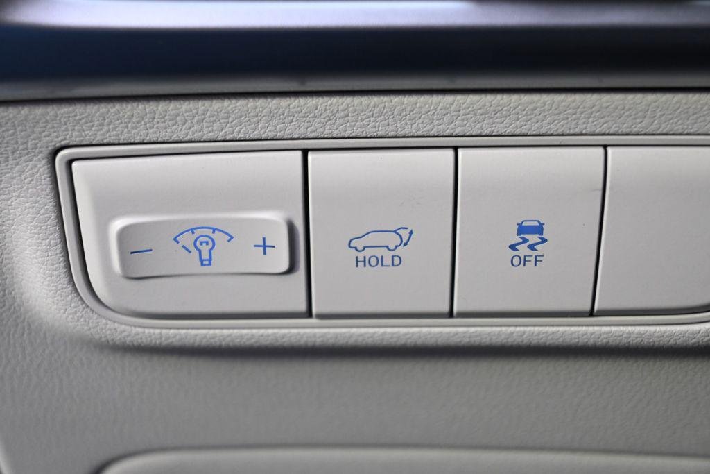 New 2026 White Pearl Hyundai SEL Plus AWD image 24