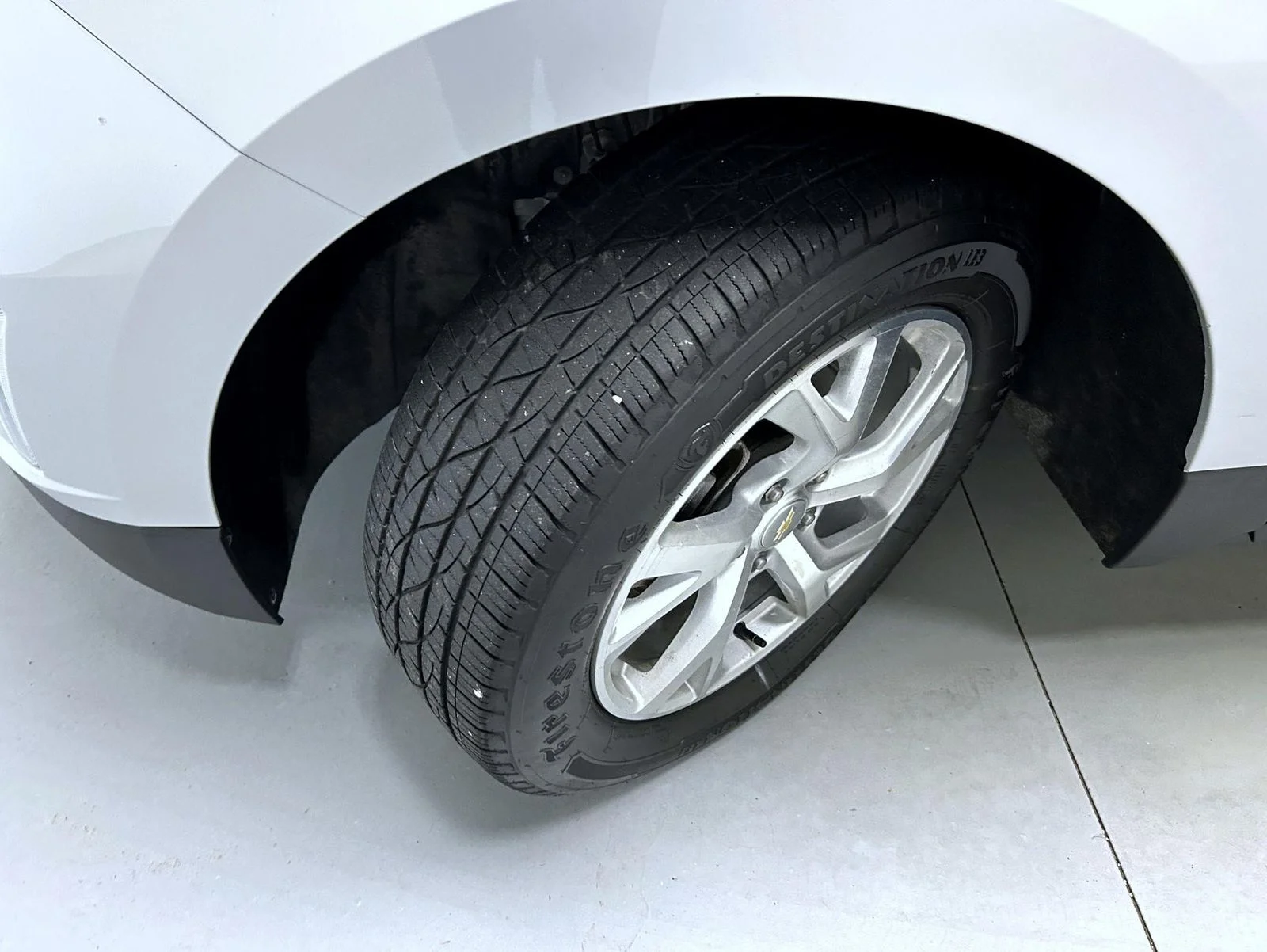 Used 2018 Silver Chevrolet Premier image 23