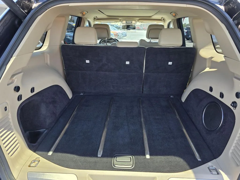 Used 2015 Granite Crystal Metallic Clearcoat Jeep Limited image 19