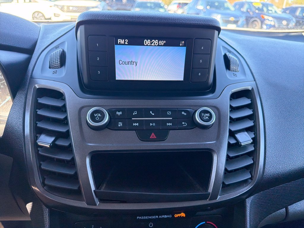 Used 2022 White Ford XL image 22