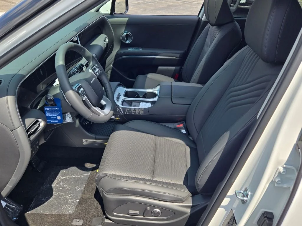New 2026 White Pearl Hyundai SEL Premium image 23