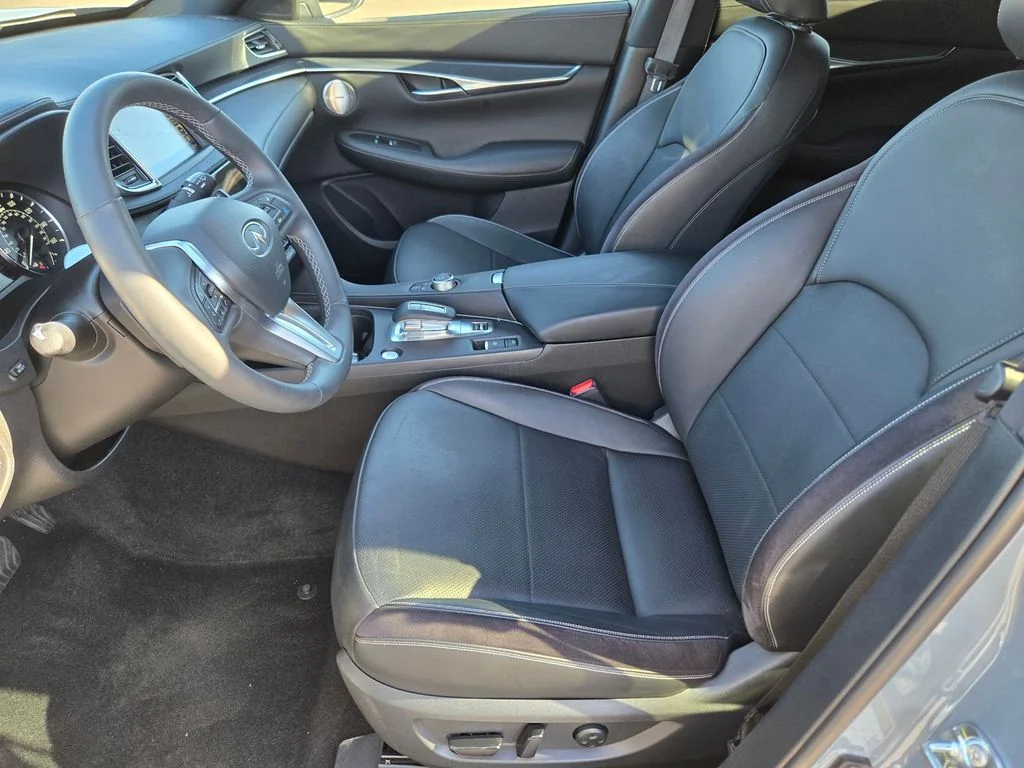 Used 2023 Slate Gray INFINITI SPORT image 15